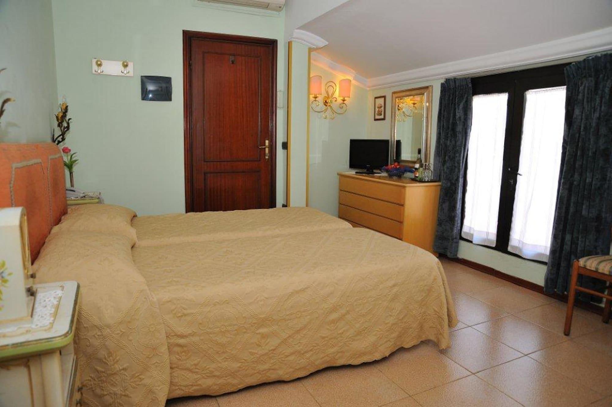 מונטה קטיני טרמה Hotel Savona מראה חיצוני תמונה
