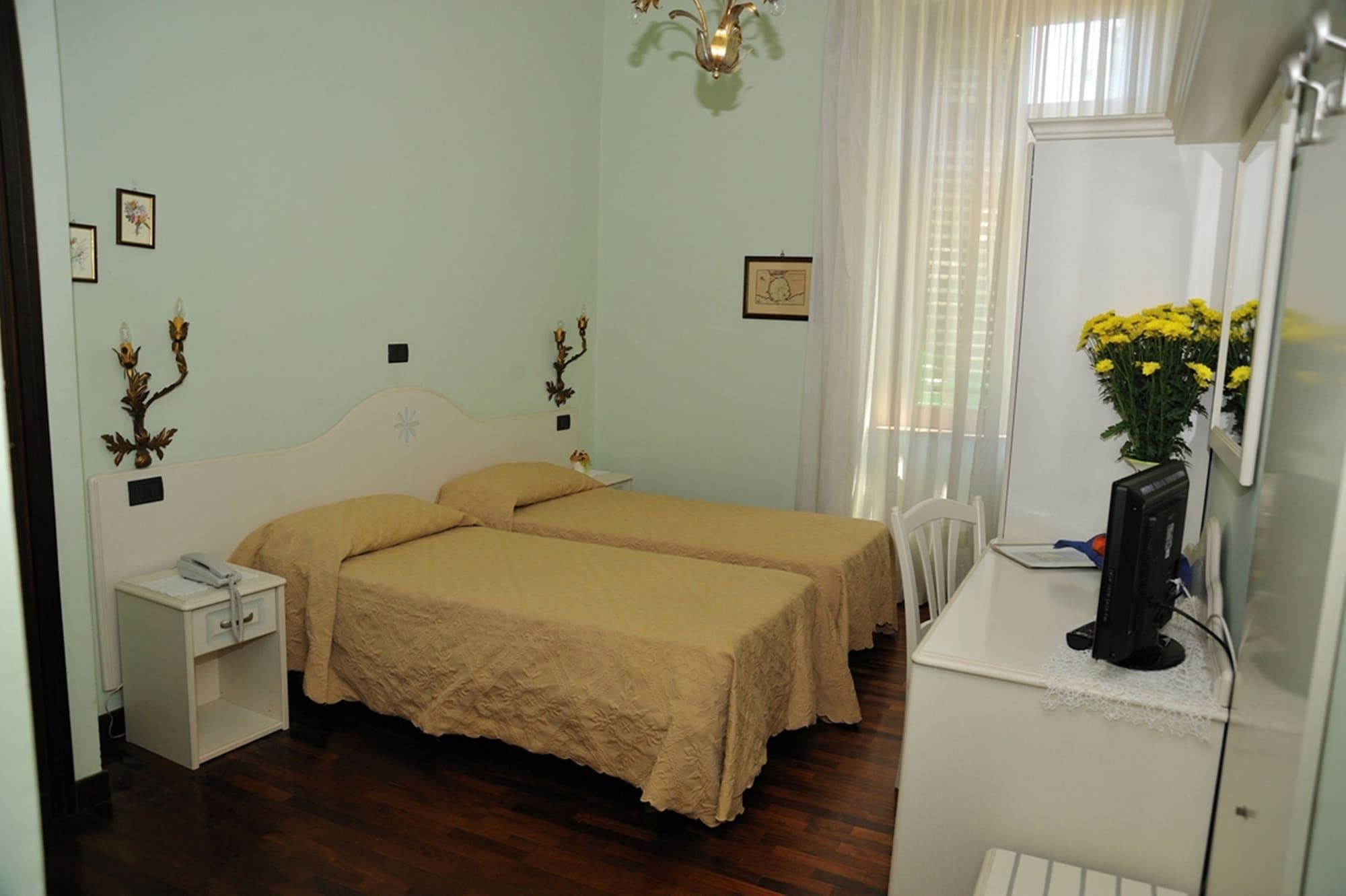 מונטה קטיני טרמה Hotel Savona מראה חיצוני תמונה